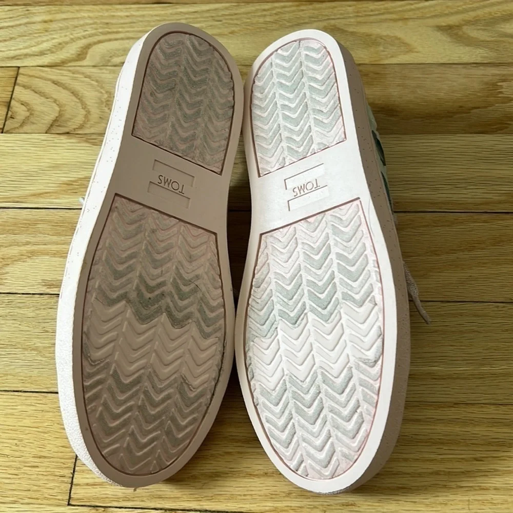 Disney TOMS Princess Aurora Sleeping Beauty Girls Size 3 Sneakers - Picture 5 of 11
